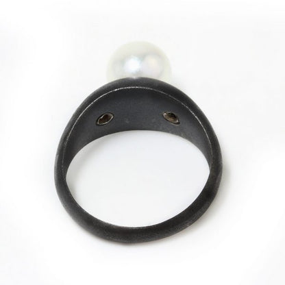 Vintage 1930s March and Co Pearl, Diamond and Gun Metal Ring