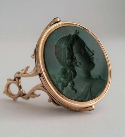 Antique Georgian Bloodstone Oval Swivel Seal, gold mounted, Circa 1780