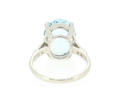 Aquamarine and Diamond Ring, 5.00 carats, set in Platinum