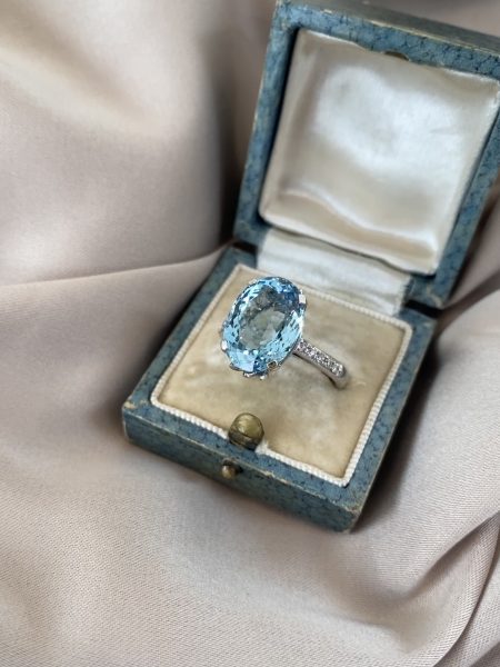 5.62ct Oval Aquamarine Cocktail Dress Ring with Diamond Set Shoulders in 18ct White Gold