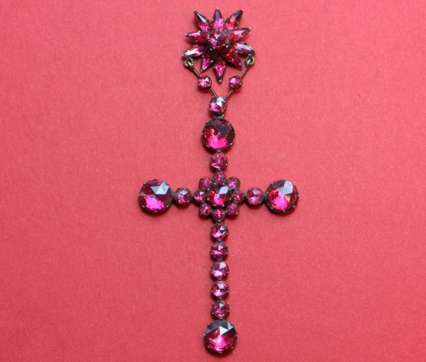 Antique Georgian Garnet and 18ct Gold Demi Suite