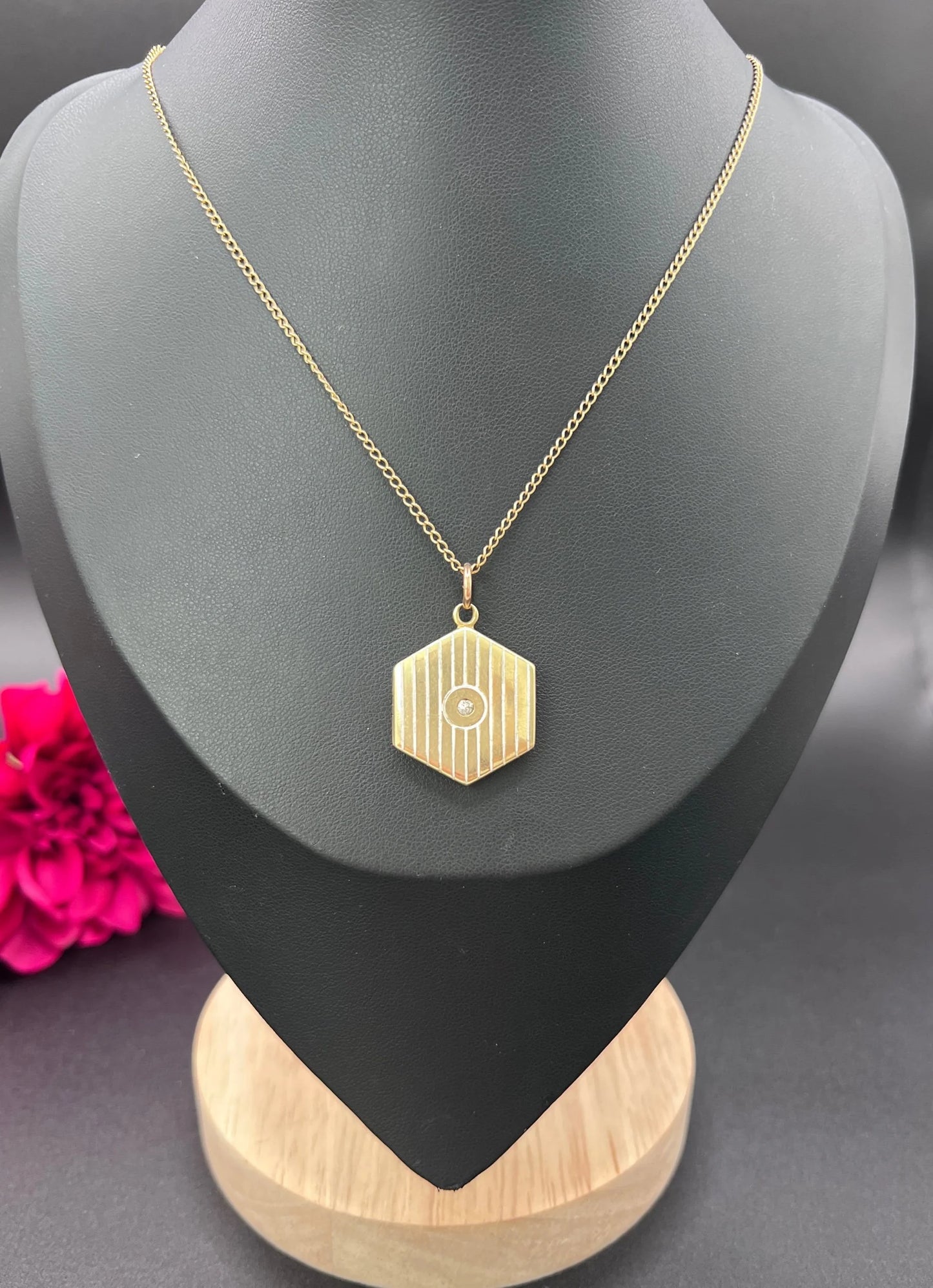Antique 15ct Yellow Gold, Edwardian era White Enamel Hexagonal Locket