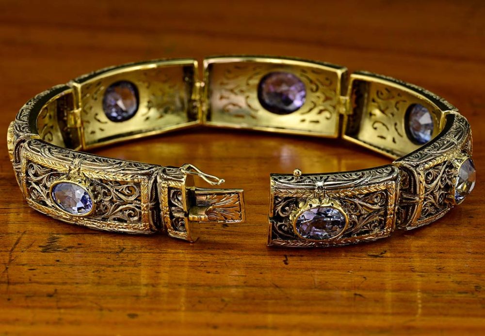 Vintage 19.45ct Natural No Heat Ceylon Sapphire Panel Link Bracelet