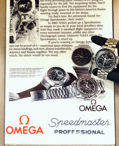 Omega Speedmaster Moonwatch Stainless Steel 42mm Manual Chronograph Watch, with original box and service papers from 2017, Circa 1988