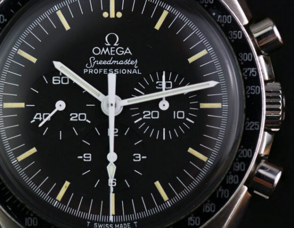 Omega Speedmaster Moonwatch Stainless Steel 42mm Manual Chronograph Watch, with original box and service papers from 2017, Circa 1988