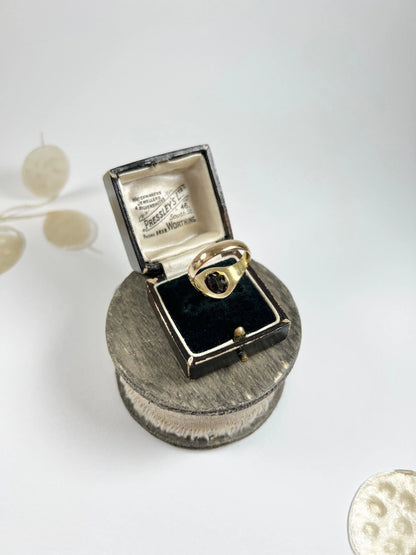 Antique 15ct Yellow Gold Stamped, Fancy Victorian Faceted Oval Garnet Ring, Hallmarked Birmingham 1890