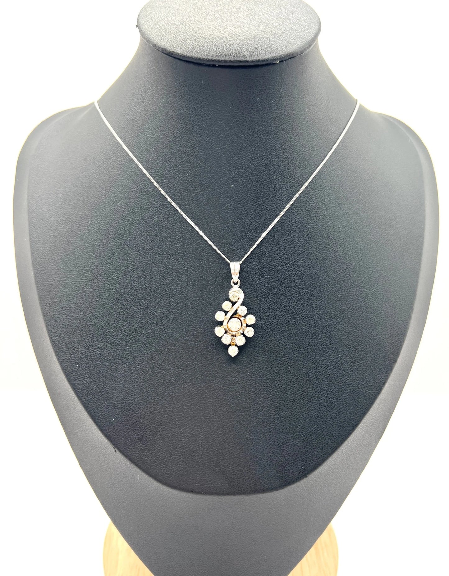 Vintage 18 Carat White Gold, 1980's 1.20 Carat Diamond Swirl Pendant Necklace