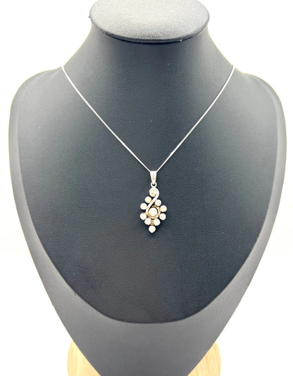 Vintage 18 Carat White Gold, 1980's 1.20 Carat Diamond Swirl Pendant Necklace