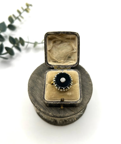 Vintage 18ct Gold Stamped, 1940s Onyx & Diamond Dress Ring
