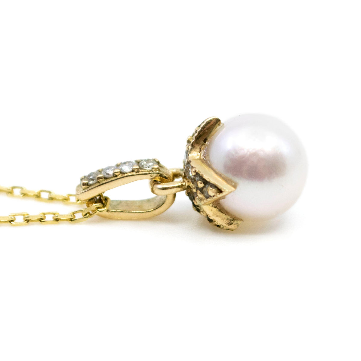 Vintage 14 Carat Yellow Gold 8.5mm Akoya Pearl and Diamond Pendant