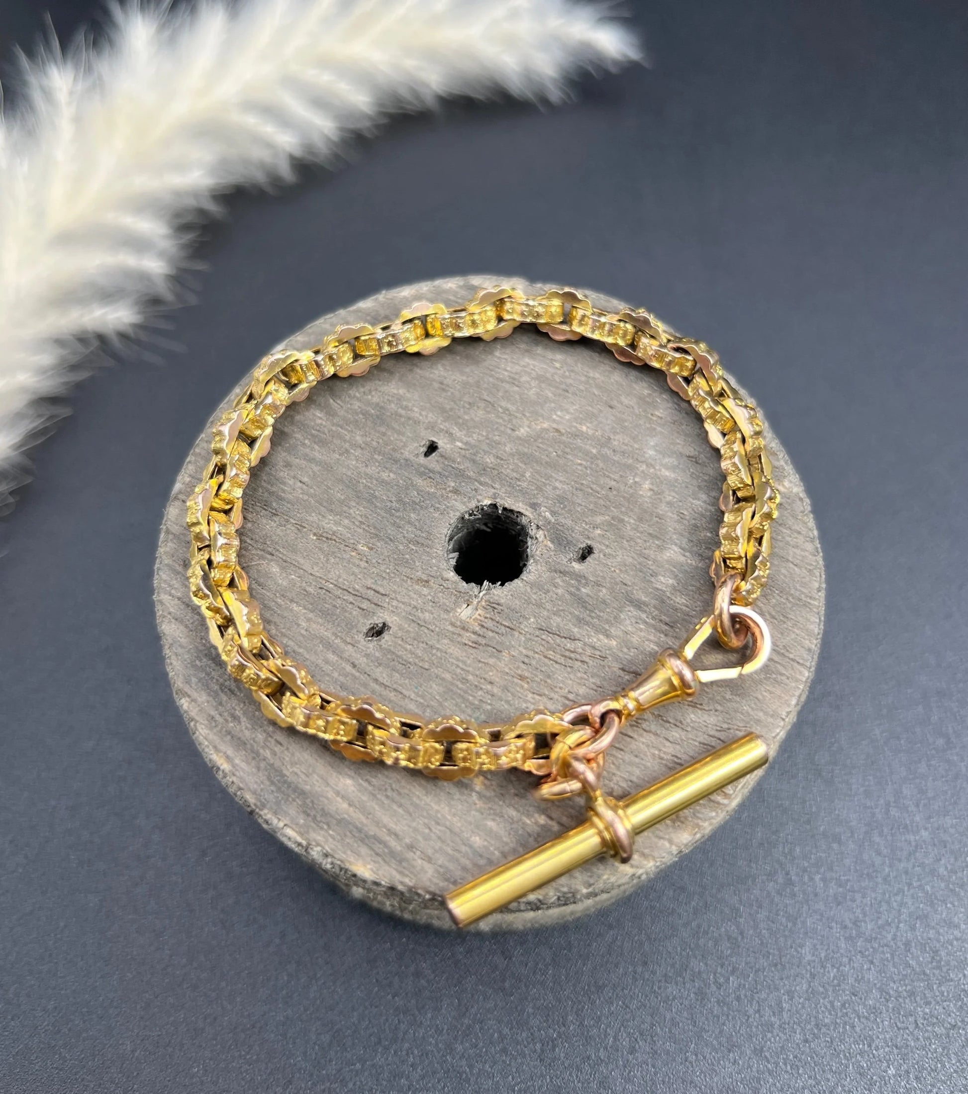 Victorian 9 Carat Yellow Gold Fancy Link Albert Bracelet with Swivel Clasp and T-bar