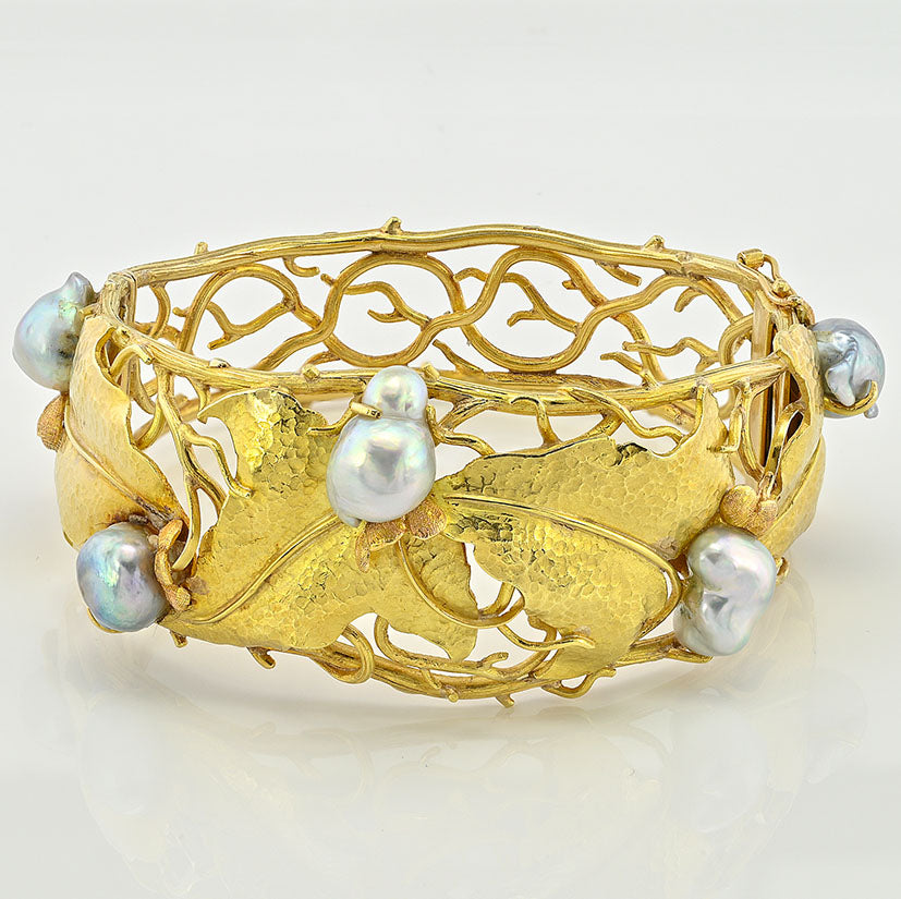 Vintage Cecconi Pearl and 18ct Yellow Gold Ivy Leaf Design Bangle Bracelet