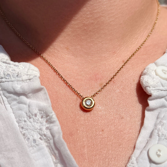 Vintage Single Stone Diamond Solitaire unto Luce Pendant Necklace 