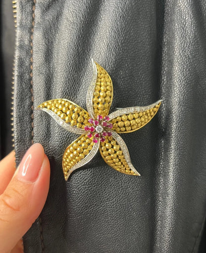 Vintage Diamond Ruby Gold and Platinum Flower Brooch come Pendant