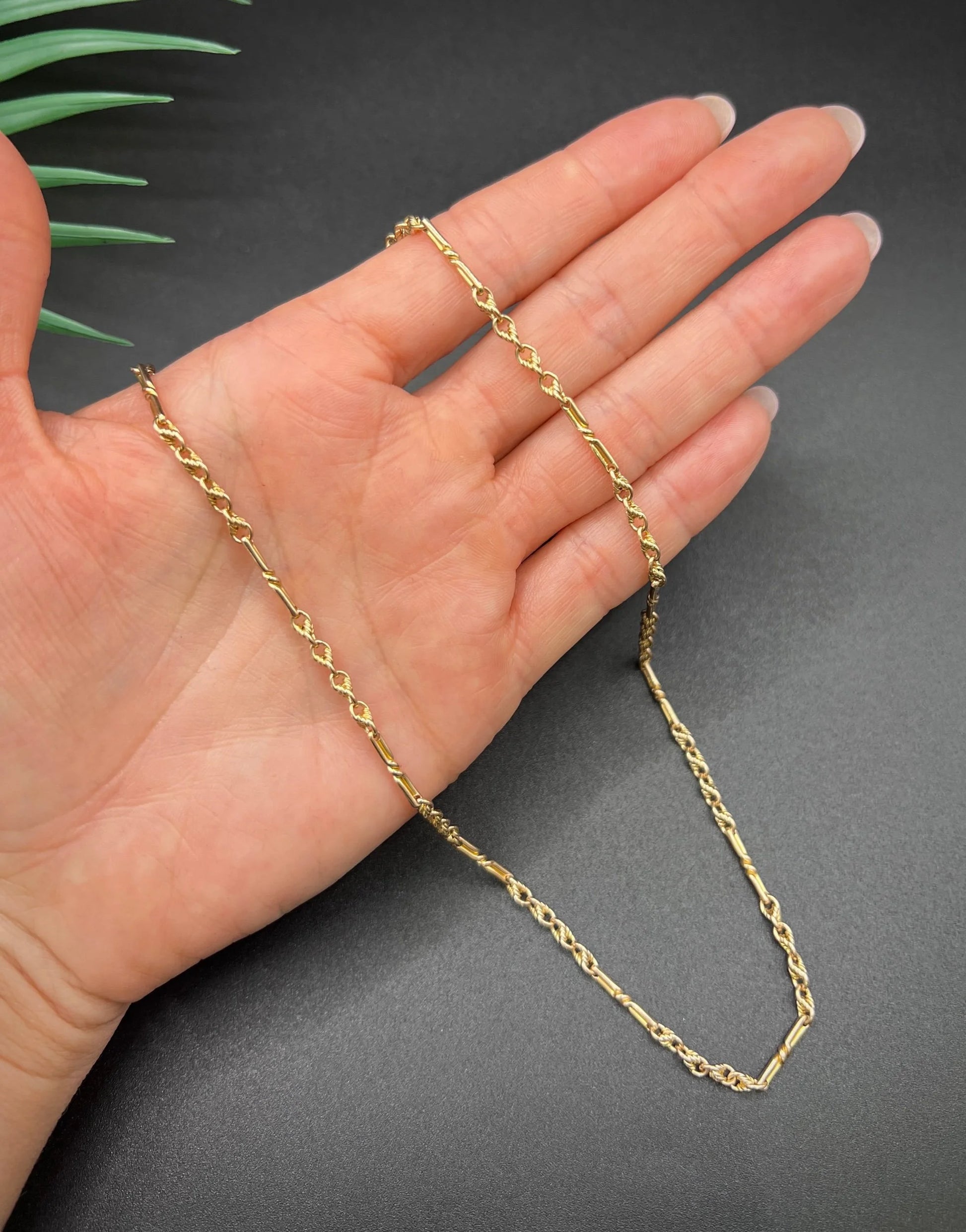 Antique 9 Carat Gold Fancy Figure of Eight and Knot Link Chain Necklace