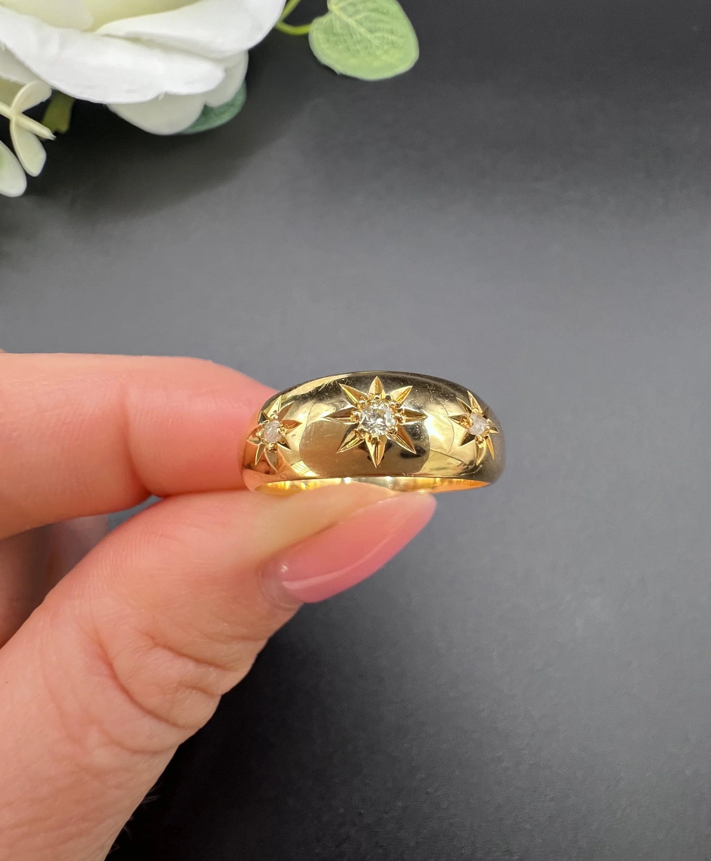Antique 18 ct Gold, 3 Stone Diamond Gypsy Band Ring