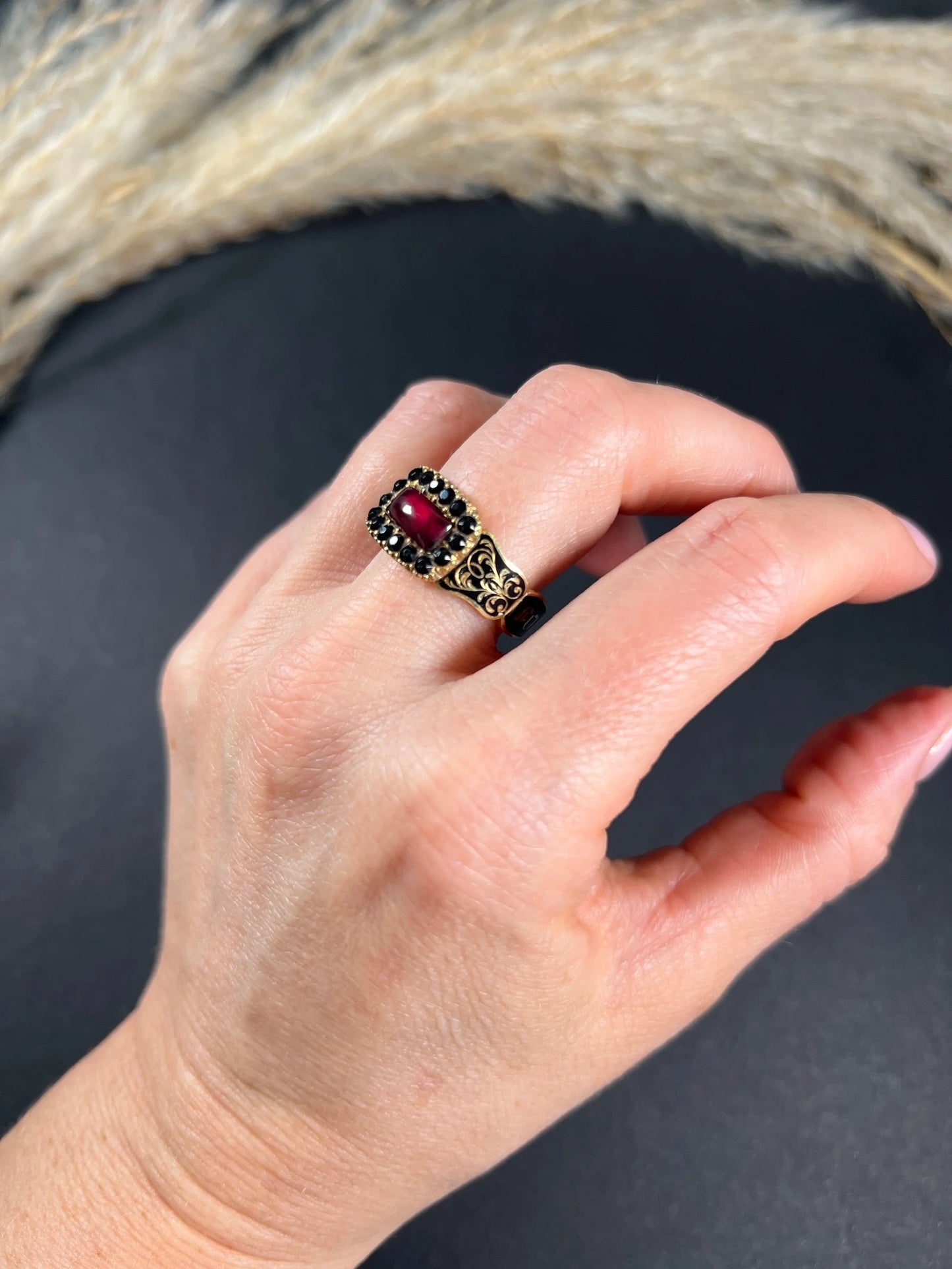 Antique 15 ct Gold, Georgian Onyx, Garnet And Enamel Mourning Ring