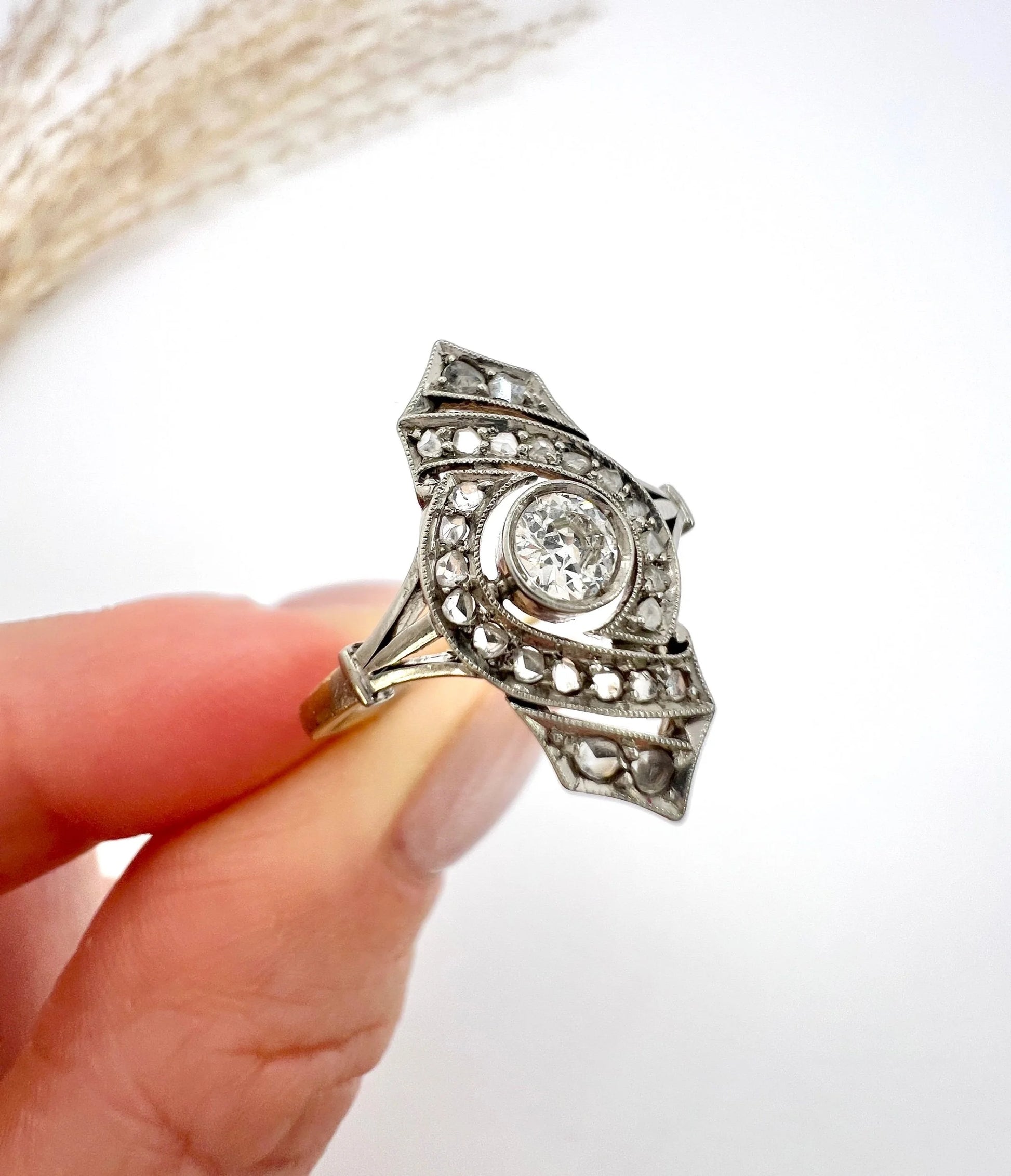 Antique 18 Carat Gold and Platinum Diamond Figure of Eight Shaped Ring, Circa 1910