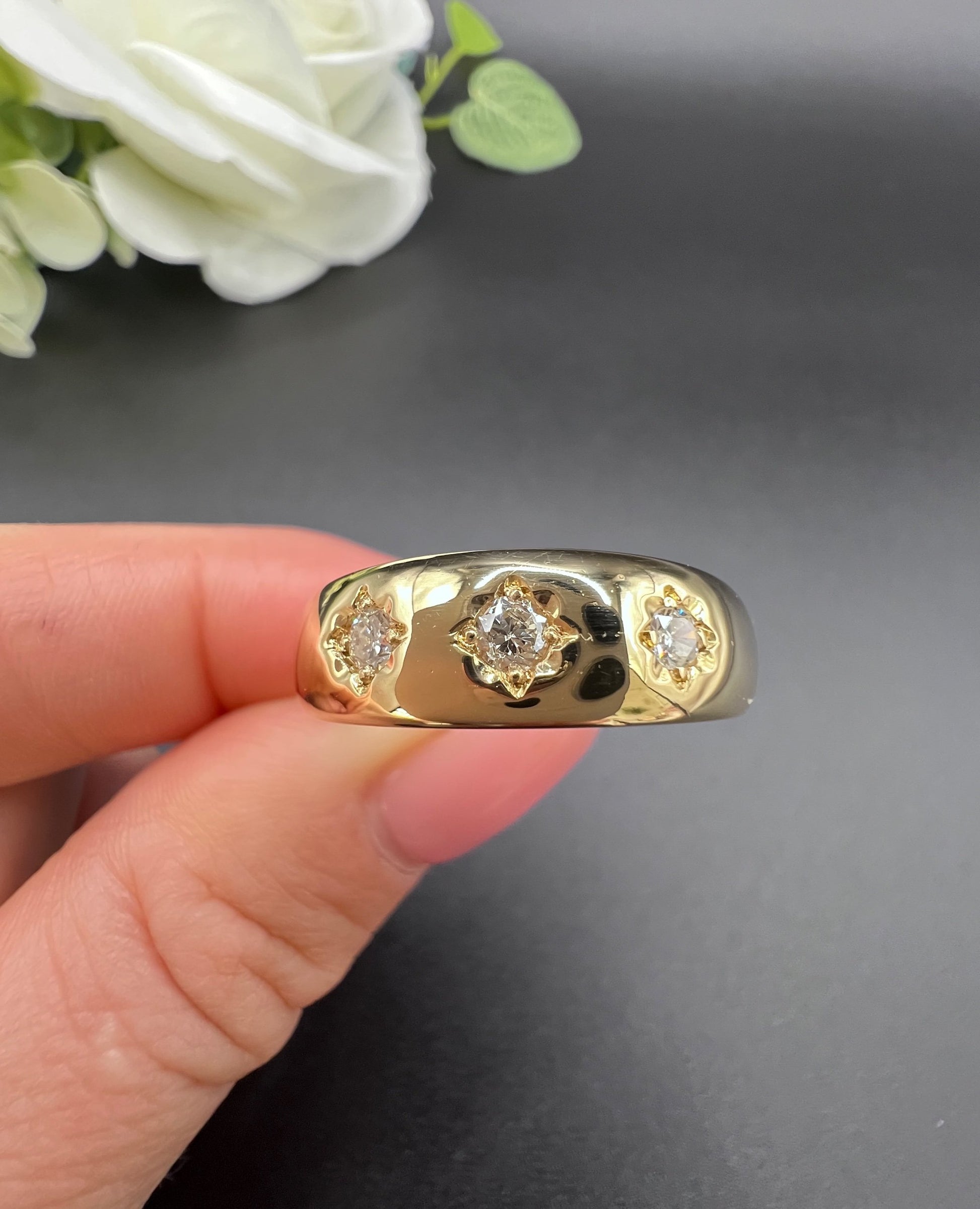 Vintage 18ct Yellow Gold, 1960s 3 Stone Diamond Band Ring