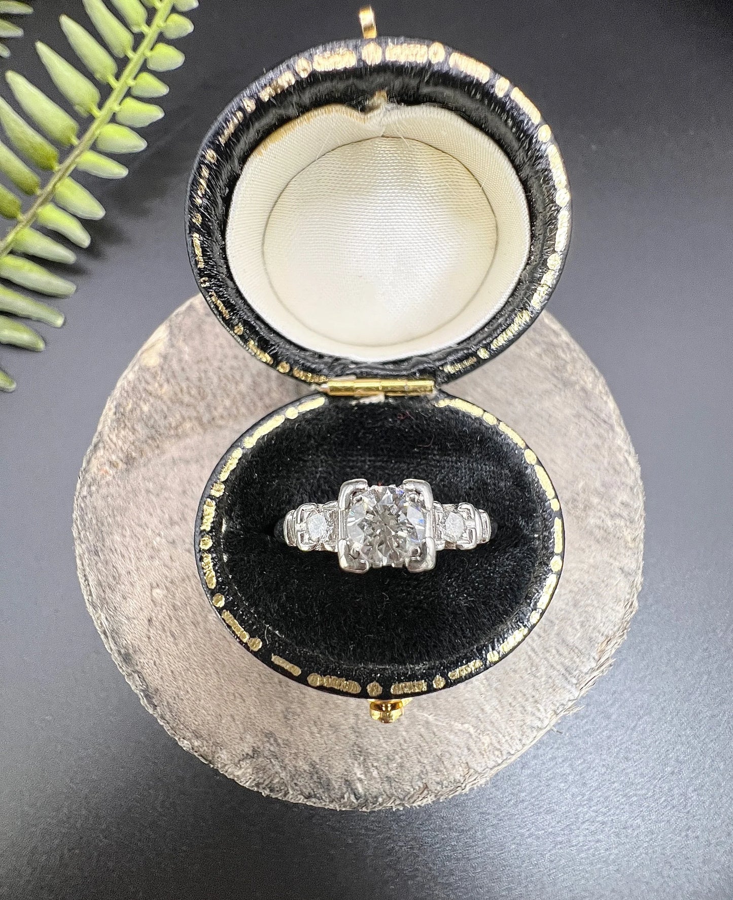 Antique Platinum 1920's Single Stone Diamond Engagement Ring With Diamond Shoulders