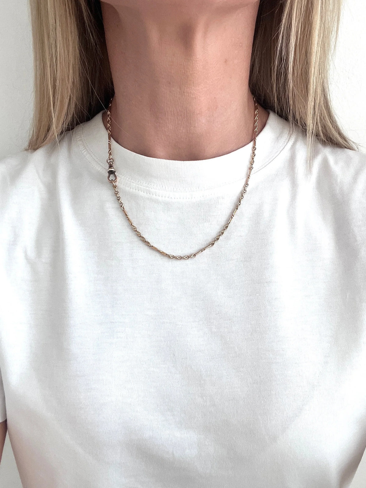 Antique 9 Carat Gold Fancy Figure of Eight and Knot Link Chain Necklace