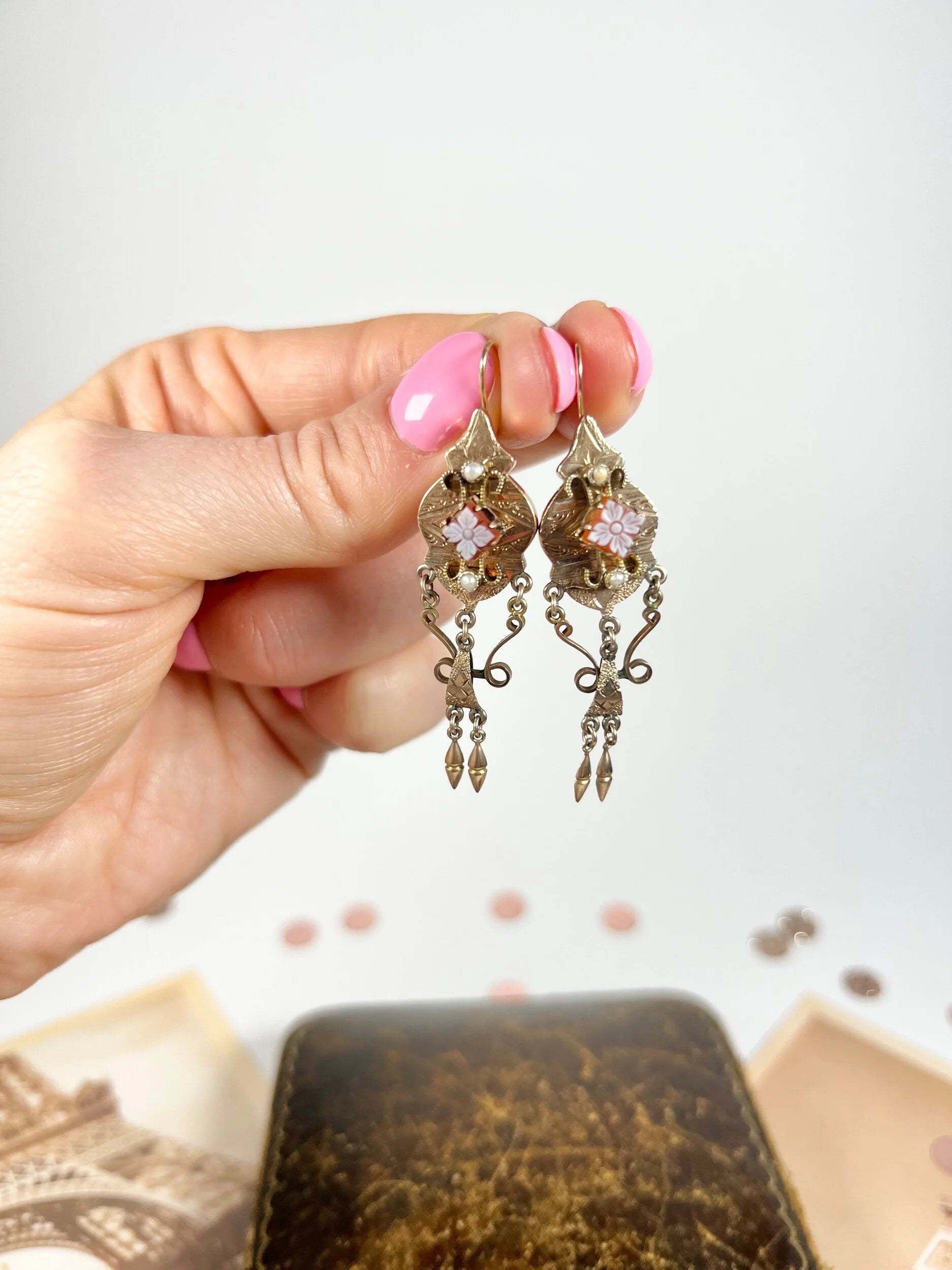 Antique 14ct Gold Edwardian Carved Sardonyx Cameo Earrings
