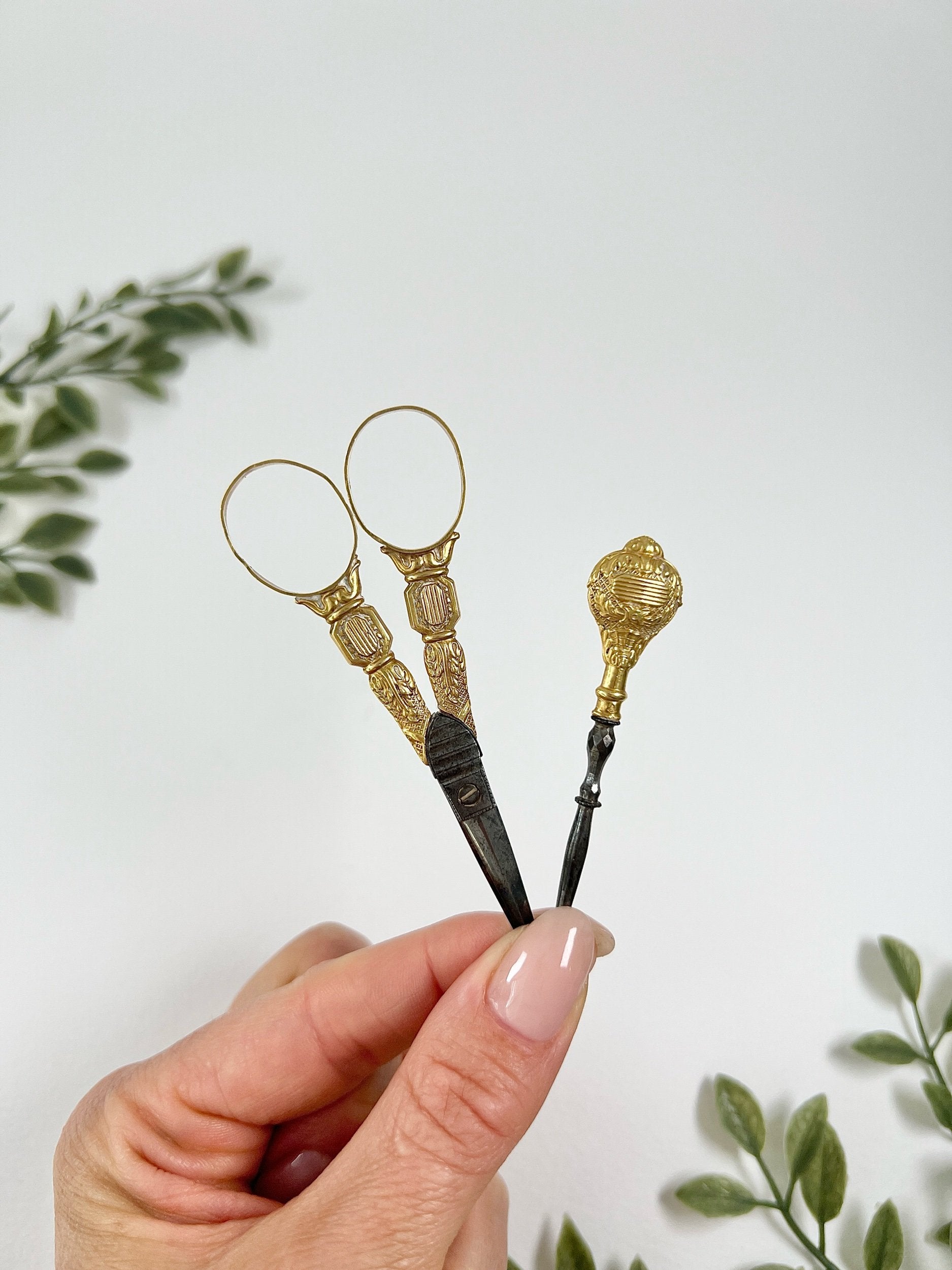 Antique 18 ct Gold, French Stamped Etui Sewing Set