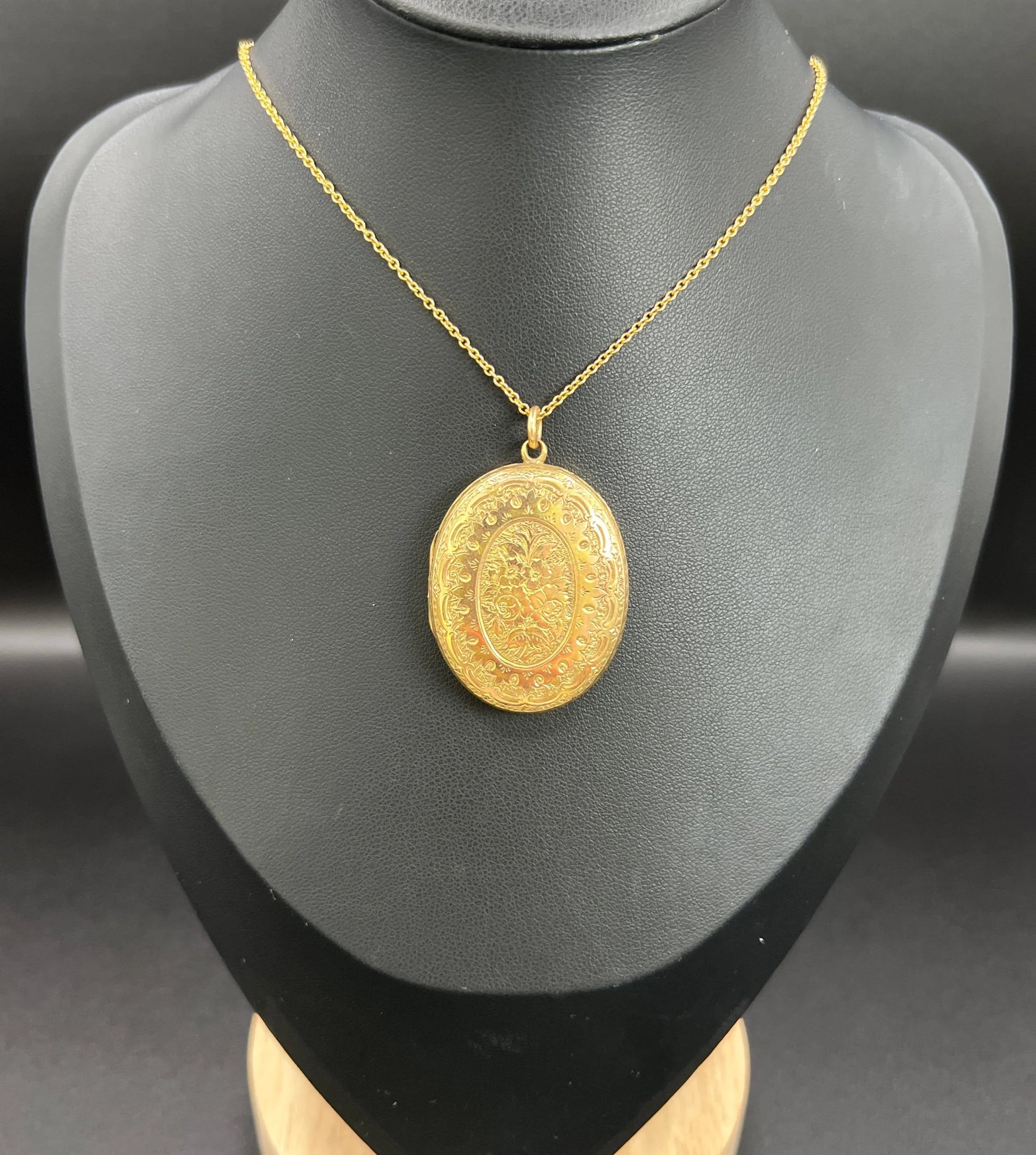 Victorian 15 Carat Yellow Gold Floral Engraved Peony Oval Locket, Circa 1880