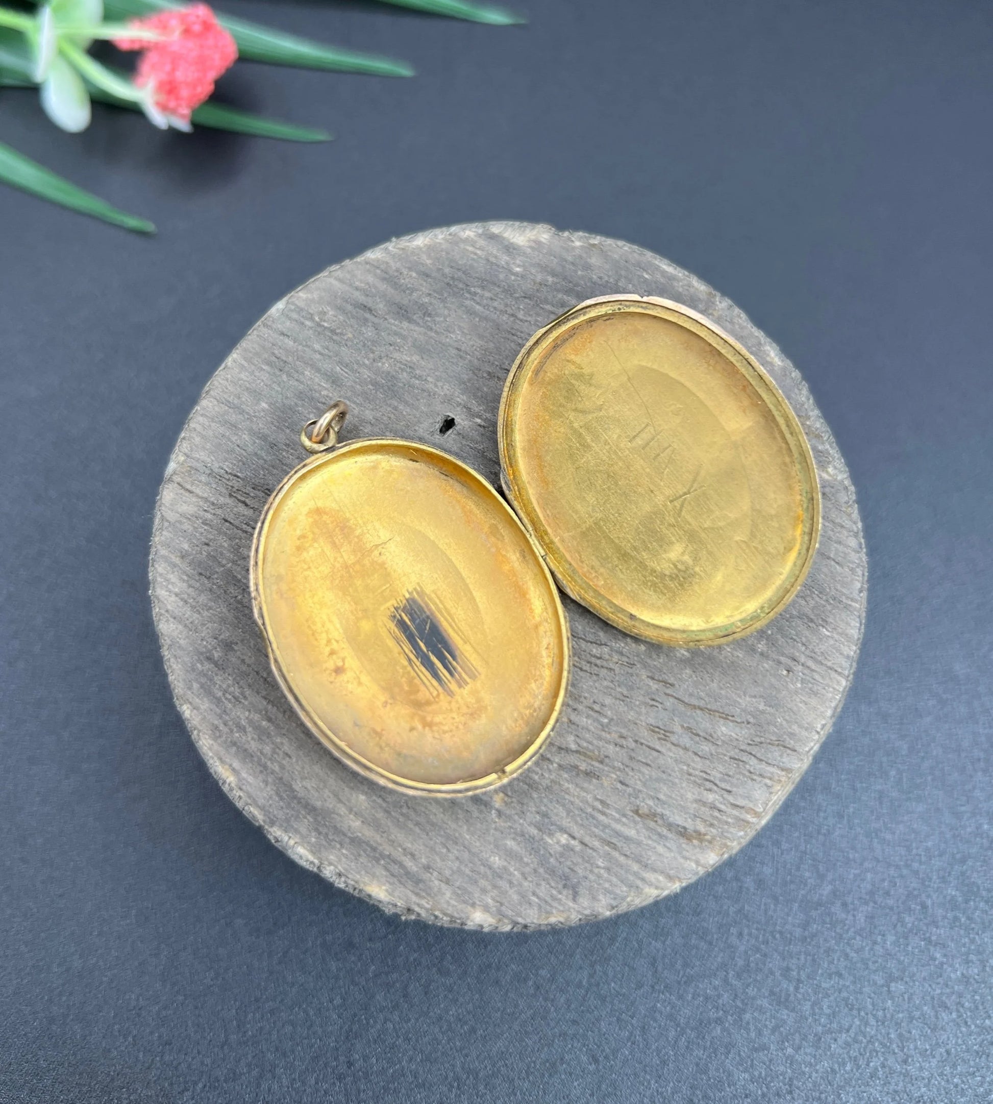 Victorian 15 Carat Yellow Gold Floral Engraved Peony Oval Locket, Circa 1880