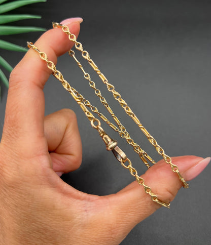 Antique 9 Carat Gold Fancy Figure of Eight and Knot Link Chain Necklace