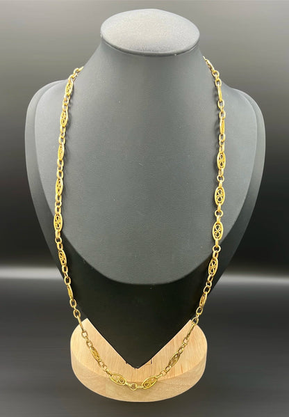 Antique 18 Carat Yellow Gold Fancy Filigree Oval Link Chain Necklace, Circa 1920