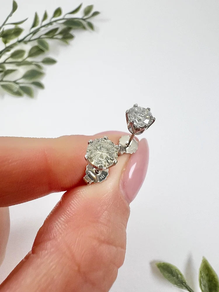 Modern Diamond Stud Earrings In 18 Carat White Gold