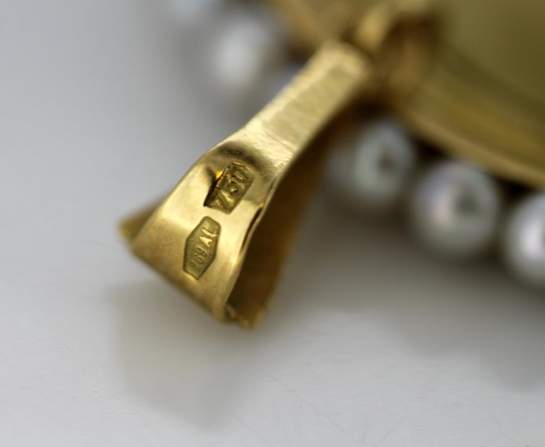 Vintage Enamel and Freshwater Pearl Brooch