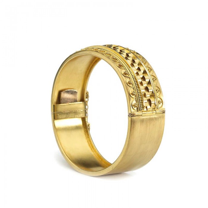 ANTIQUE VICTORIAN GOLD BANGLE MO2