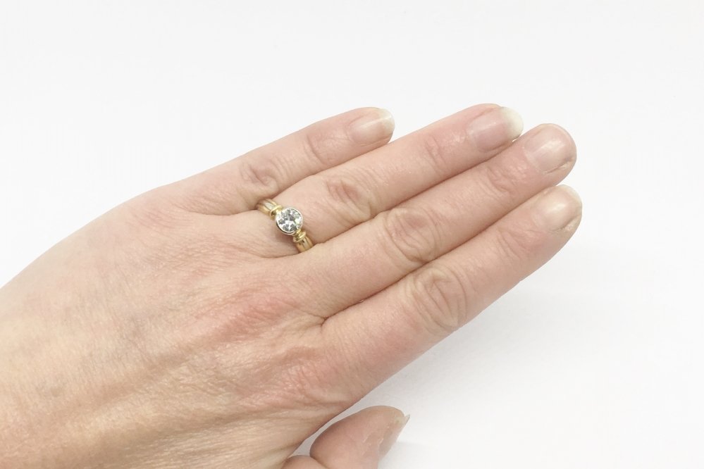 18ct Gold Diamond Solitaire Ring