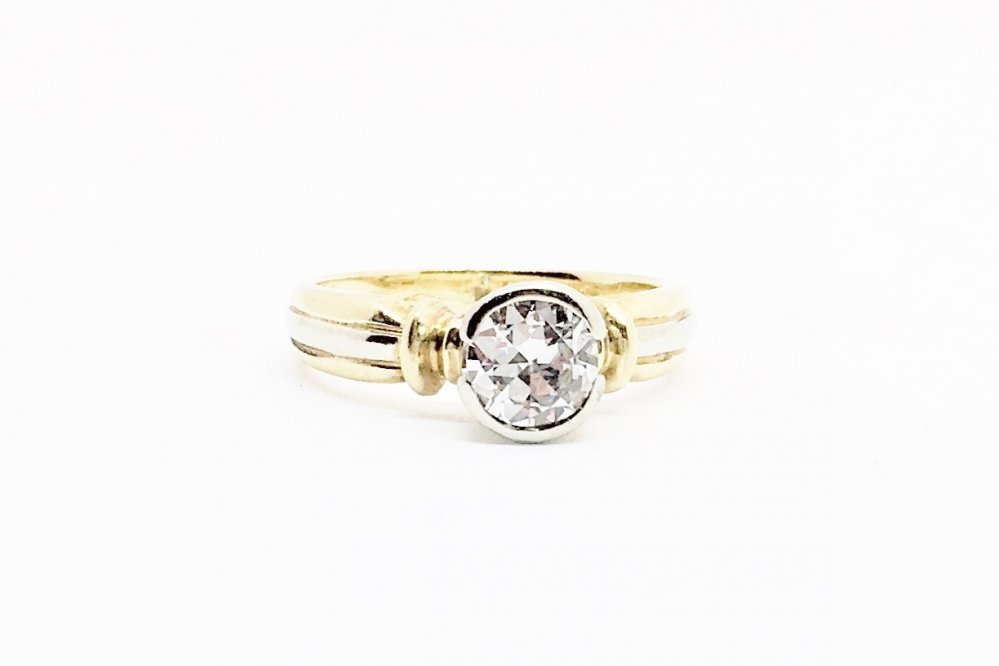18ct Gold Diamond Solitaire Ring