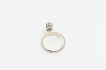 Diamond Solitaire Twist Ring