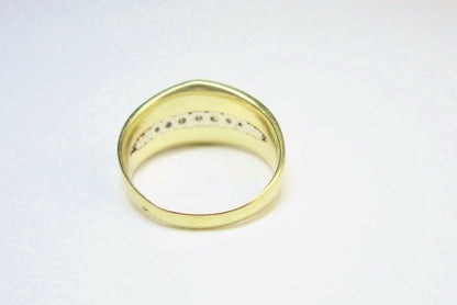 Textured Yellow Gold and Diamond Ring