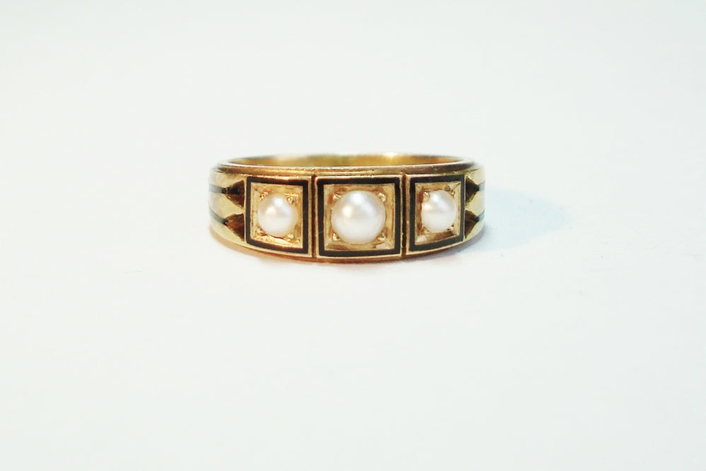 Antique Victorian Pearl and Enamel Ring