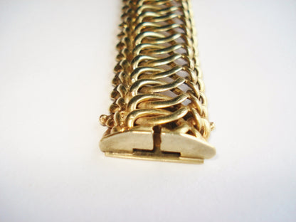 Gold Wave Design Bracelet