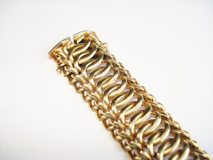 Gold Wave Design Bracelet