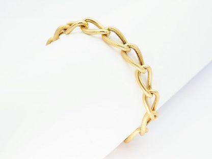 Vintage large curb link bracelet in 18ct yellow gold