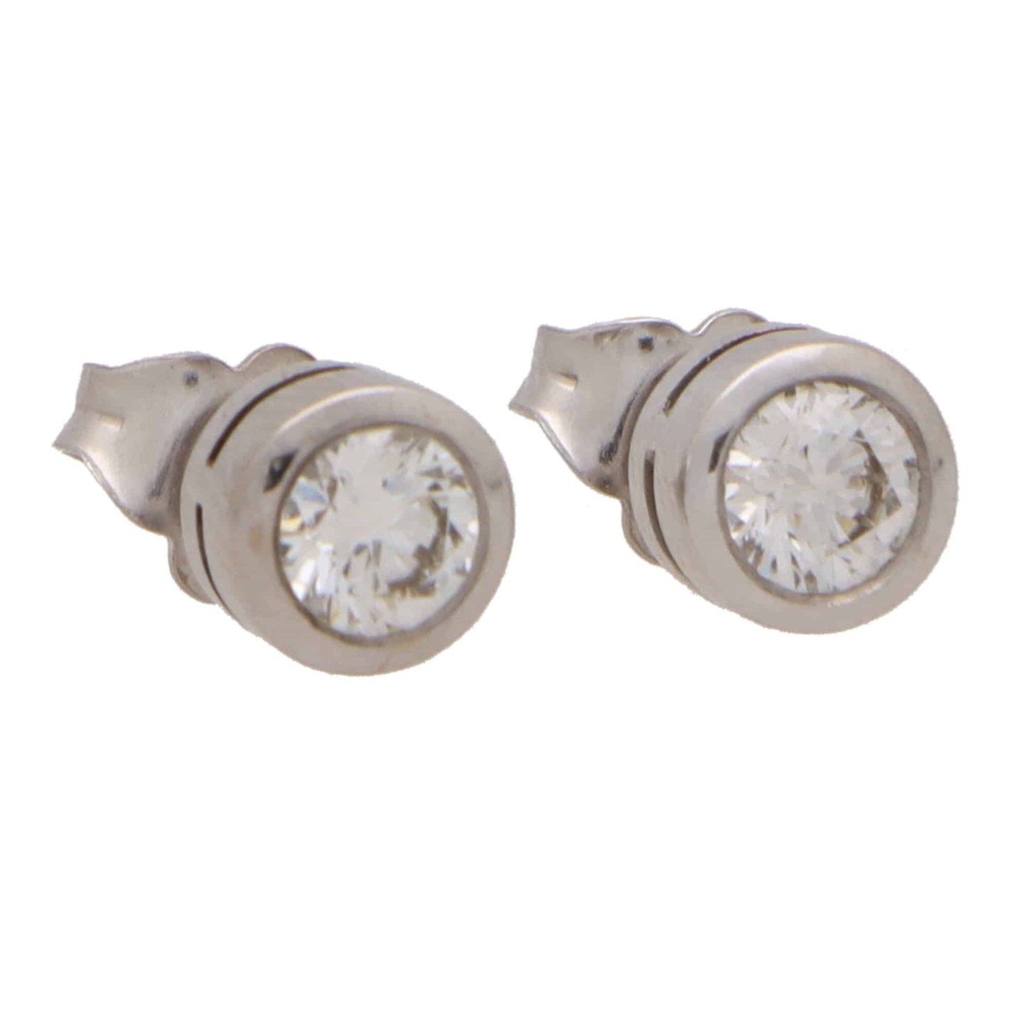 Diamond Stud Earrings in 18 Carat White Gold