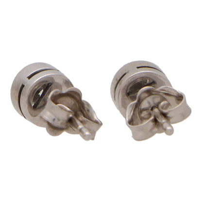 Diamond stud earrings set in 18 carat white gold.