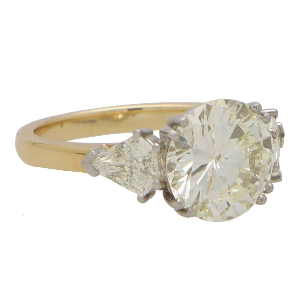 Fine 3.75ct Brilliant and Shield Cut Diamond Three Stone Ring, 4.77 carat total