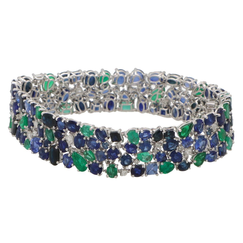 Contemporary 35.84ct Blue Sapphire Bracelet with Emeralds and Diamonds