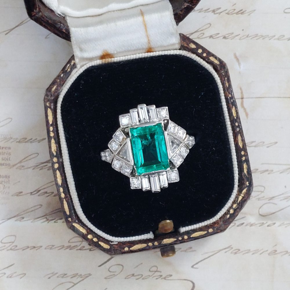 Antique Art Deco 2.25ct Emerald and Diamond Ring