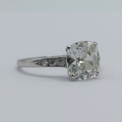 Antique Art Deco 2.40ct Cushion Cut Diamond Ring
