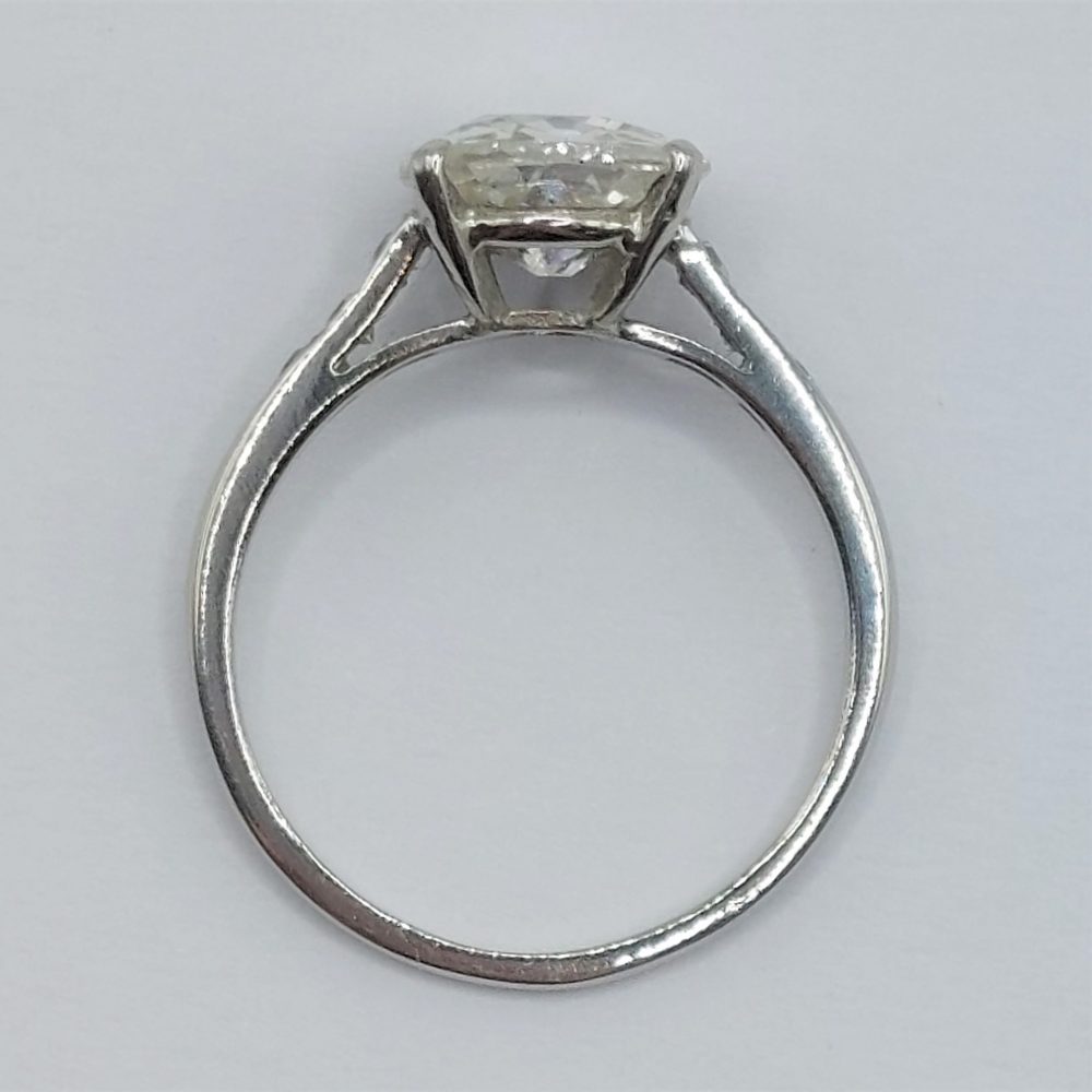 Antique Art Deco 2.40ct Cushion Cut Diamond Ring