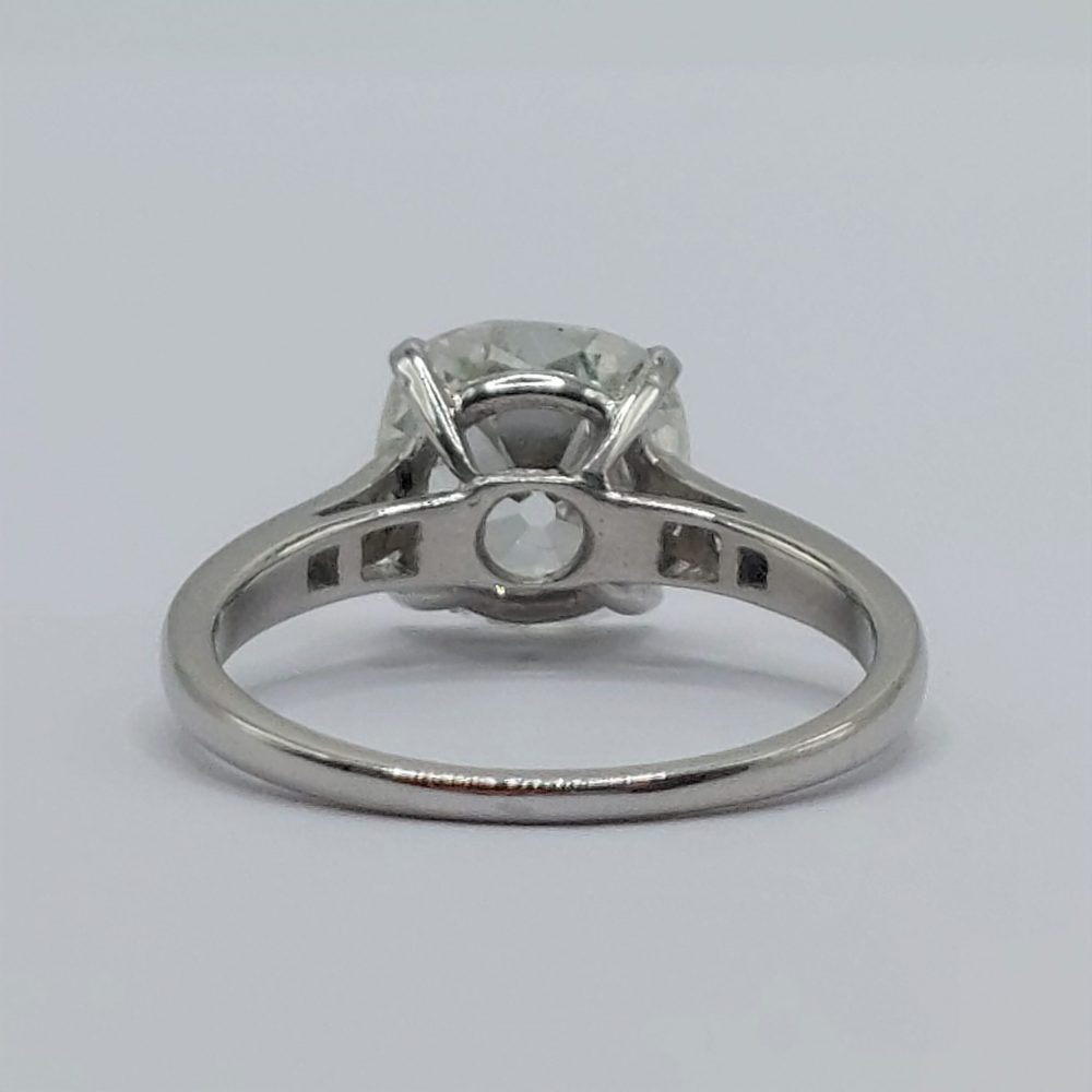 Antique Art Deco 2.40ct Cushion Cut Diamond Ring